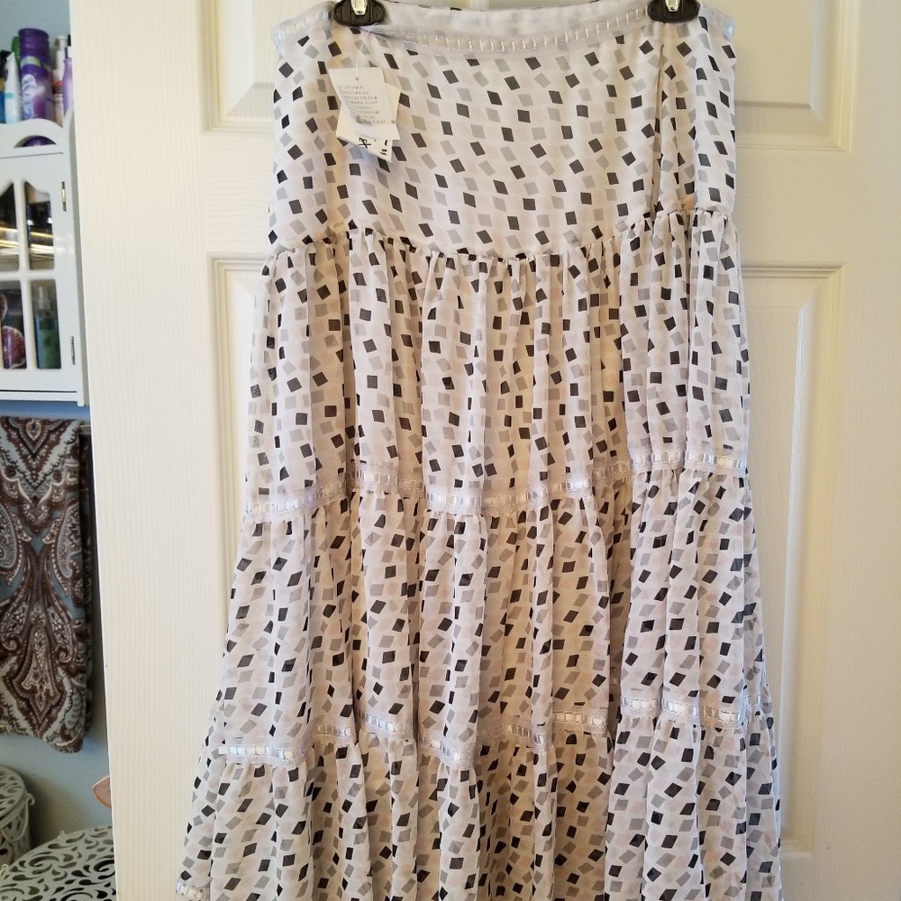 Black white and grey skirt THICK BEAUTIFUL